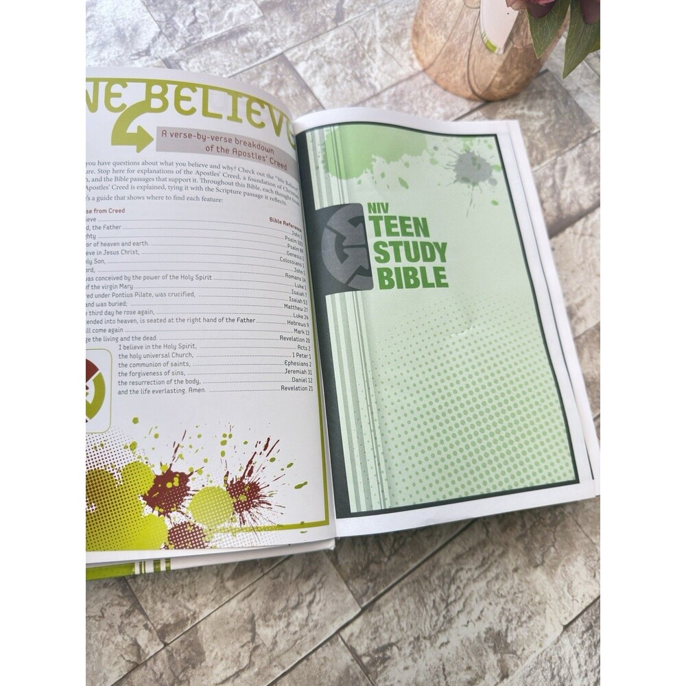 NEW Teen Study Bible-NIV by Zondervan - Picture 6 of 12